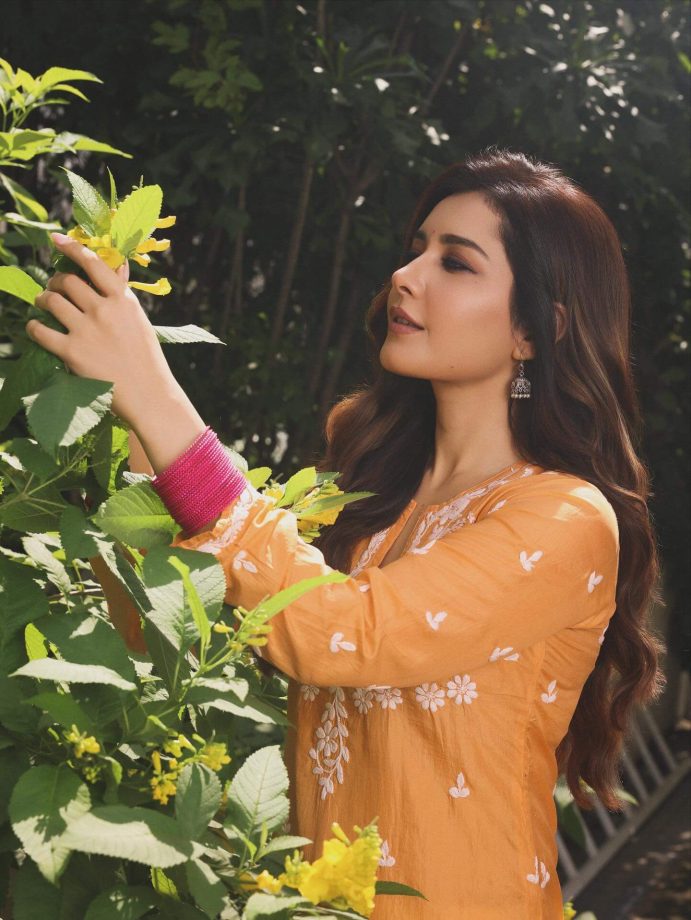 Raashii Khanna Radiates Elegance in Bright Orange Kurta as She Begins Telusu kada Promotions 969216
