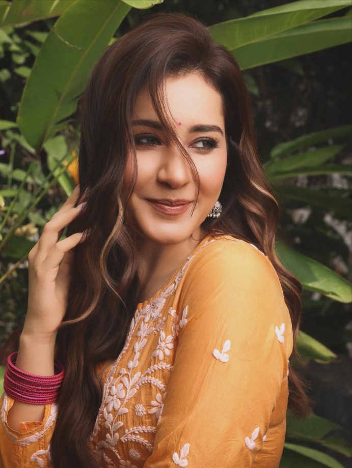 Raashii Khanna Radiates Elegance in Bright Orange Kurta as She Begins Telusu kada Promotions 969210