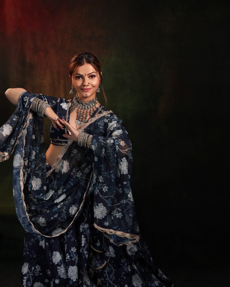 Rubina Dilaik Captures Hearts in a Traditional Lehenga, Exuding Classic Yet Modern Vibes 970068