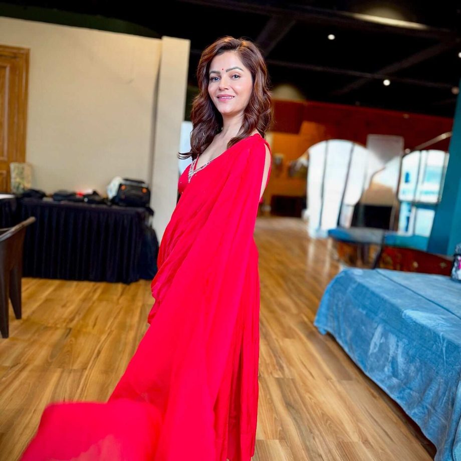 Rubina Dilaik In Red Or Divyanka Tripathi In Pink: Who Is Truly Mesmerizing In Salwar Suit? 965985