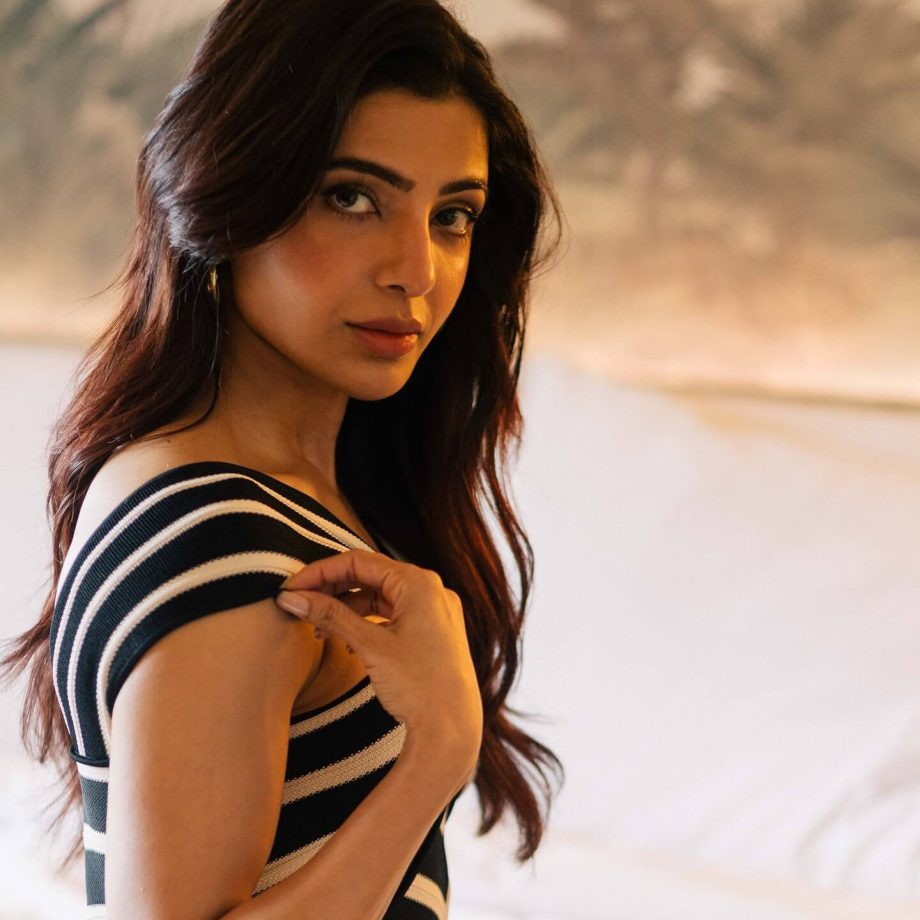 Samantha Ruth Prabhu's Stunning Vision in Stripes 968010