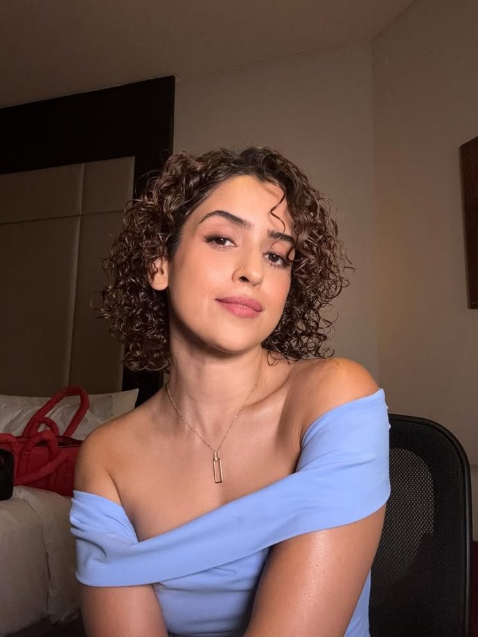 Sanya Malhotra Embraces Beauty in Curls and Casual Chic 966608