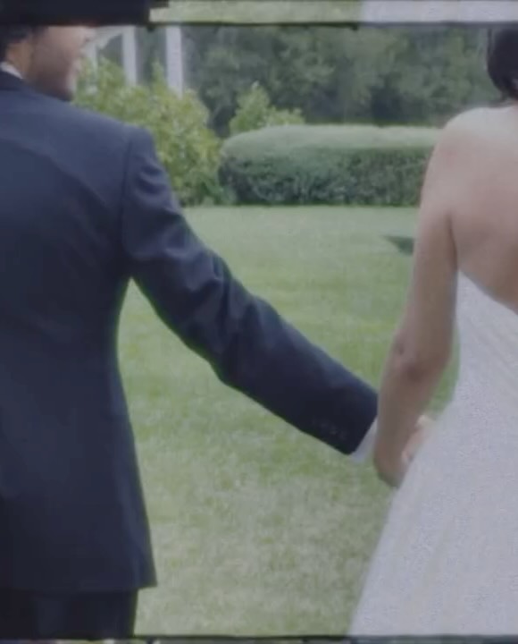 Selena Gomez And Benny Blanco Seal Their Love In Dreamy California Wedding 970555