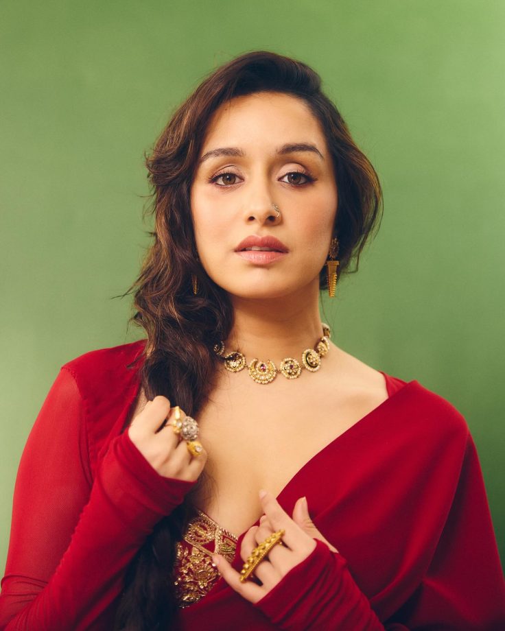 Shraddha Kapoor's Crimson Crepe Cocktail Saree Makes its Festive Favourite 970473
