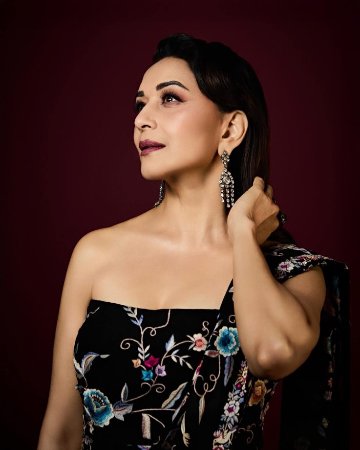 Slit, Sass & Sparkle: Madhuri Dixit Nene Steals the Spotlight 970176