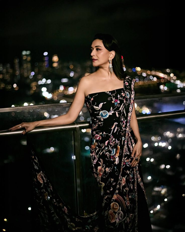 Slit, Sass & Sparkle: Madhuri Dixit Nene Steals the Spotlight 970180