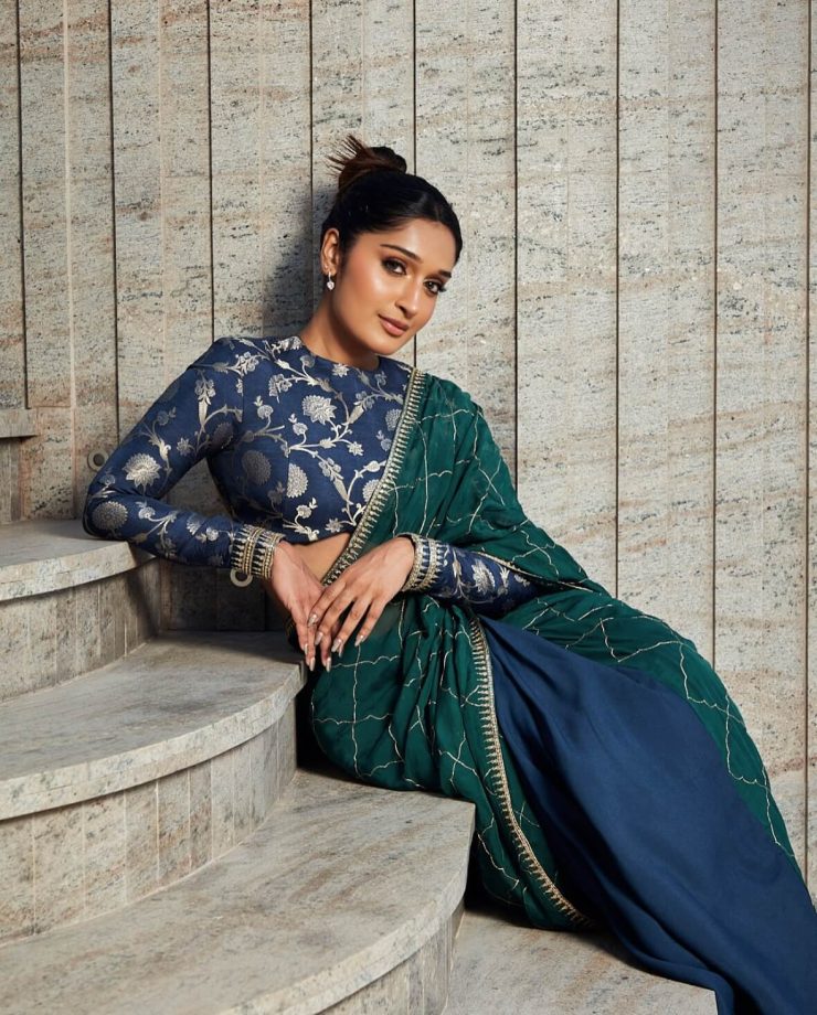 South Divas Turning Heads with Bold Backless Blouse Fashion 969180