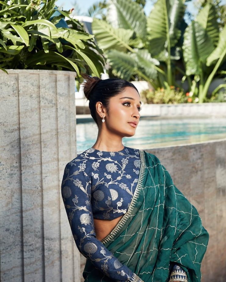South Divas Turning Heads with Bold Backless Blouse Fashion 969185