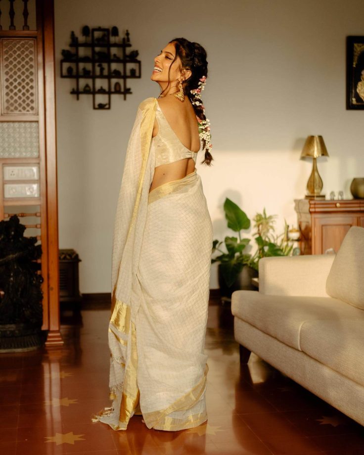 South Indian Stars in Kasavu Sarees for Onam 2025 965790