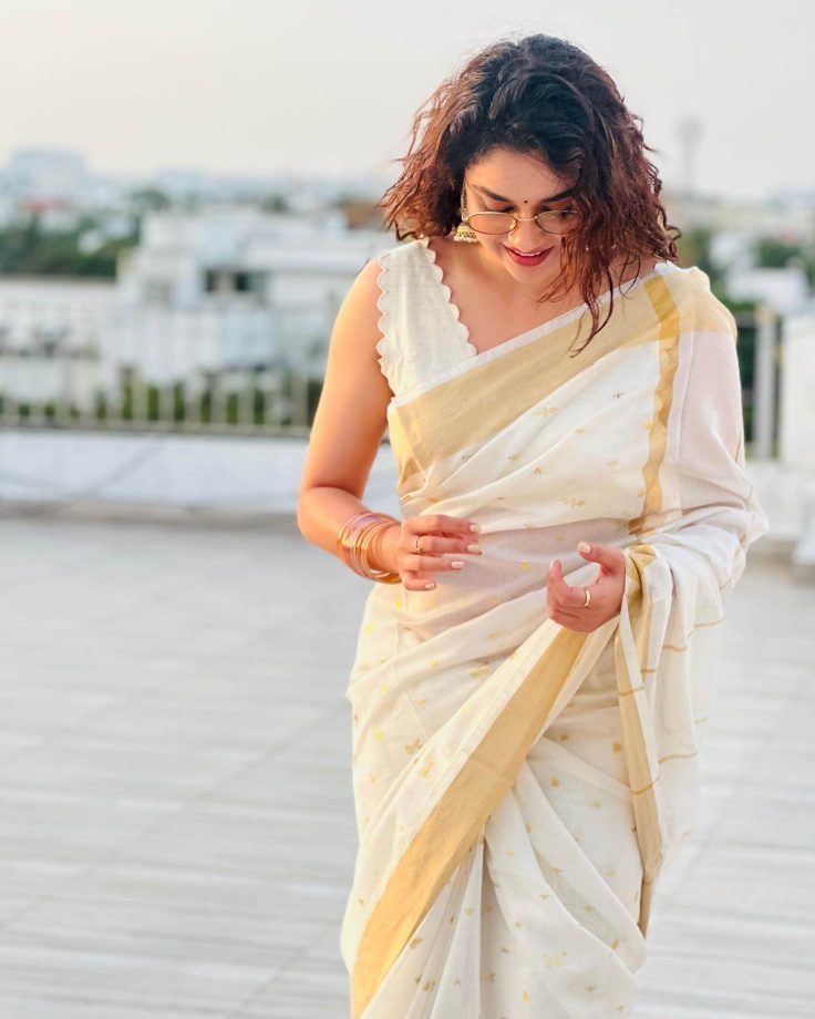 South Indian Stars in Kasavu Sarees for Onam 2025 965801
