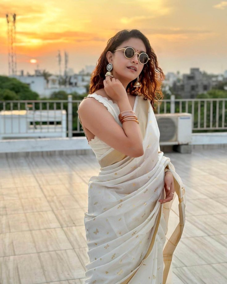 South Indian Stars in Kasavu Sarees for Onam 2025 965803