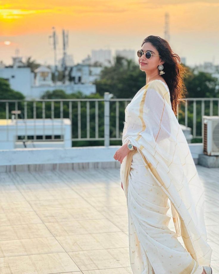 South Indian Stars in Kasavu Sarees for Onam 2025 965805