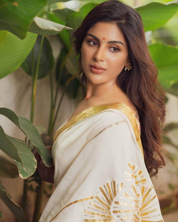 South Indian Stars in Kasavu Sarees for Onam 2025 965807