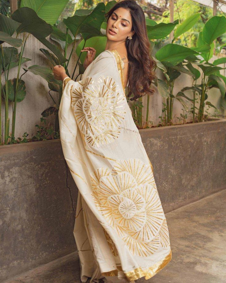 South Indian Stars in Kasavu Sarees for Onam 2025 965812