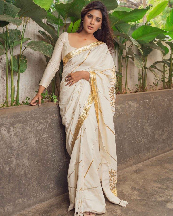South Indian Stars in Kasavu Sarees for Onam 2025 965813