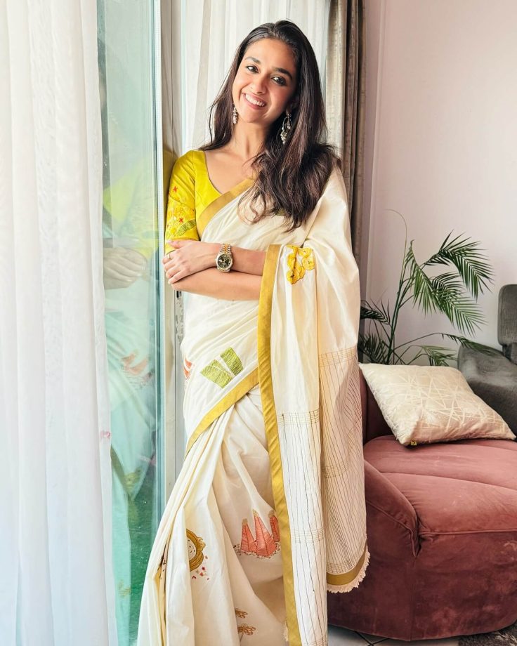 South Indian Stars Shine in White Sarees with Contrast Blouses for Onam 2025 965862