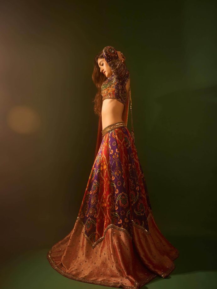 Sumbul Touqeer vs Nidhi Shah: A Navratri Fashion Face-Off 970347