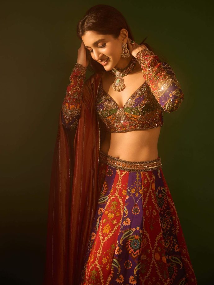 Sumbul Touqeer vs Nidhi Shah: A Navratri Fashion Face-Off 970343
