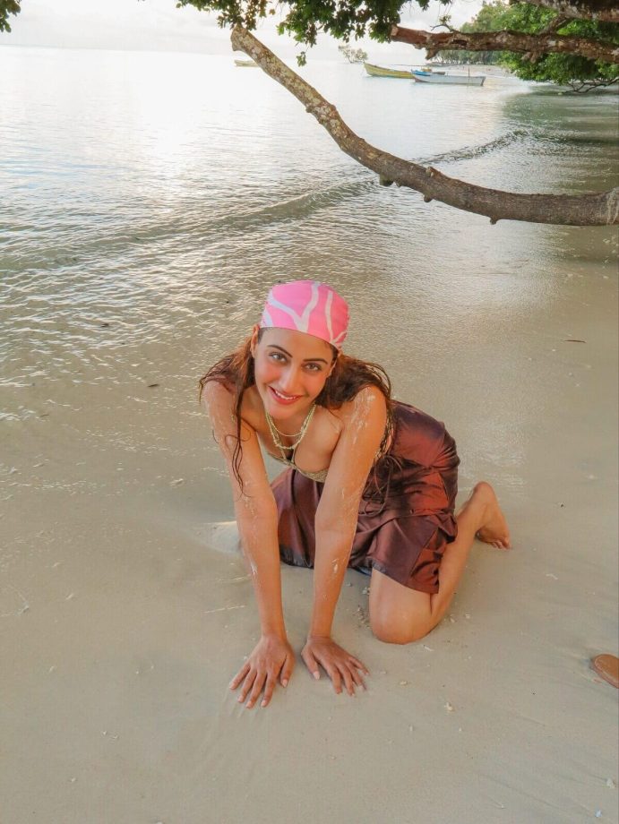 Surbhi Chandna's 36th Birthday Glow-Up Hits the Beach! 969329