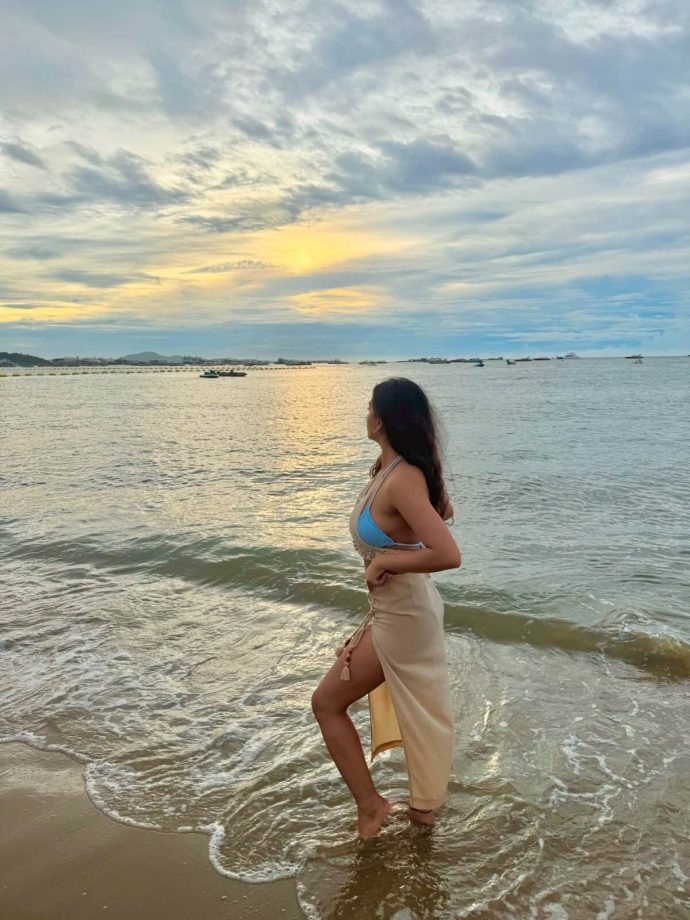 YYKKH Actress Garvita Sadhwani Turns Up the Heat with bold Pics from Thailand 968192