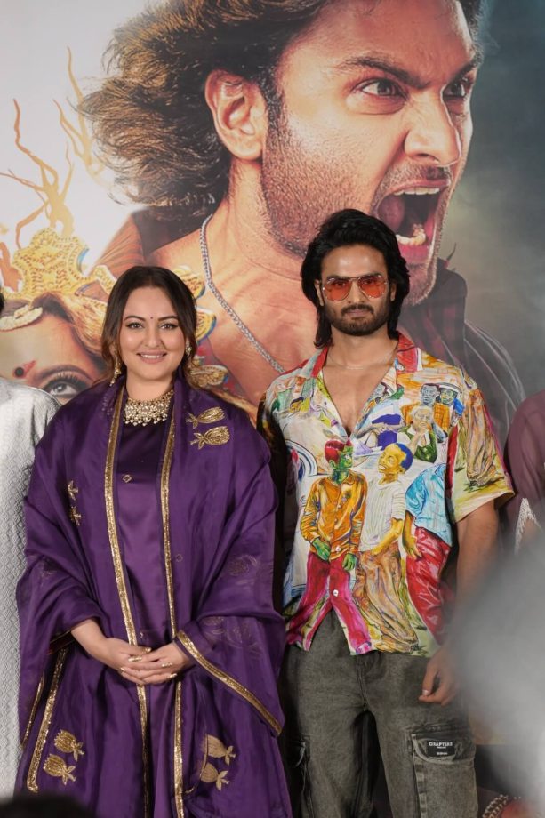 A Grand Affair! Sudheer Babu & Sonakshi Sinha’s Jatadhara Trailer Launched in Hyderabad! The film releases in cinemas on November 7th, 2025, in Hindi and Telugu. 972889