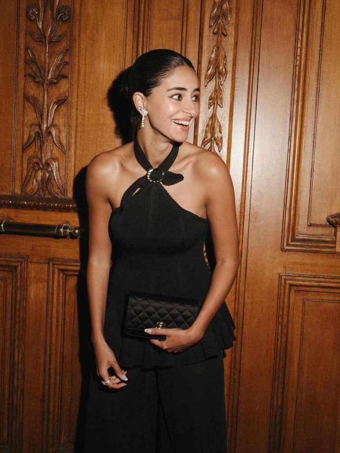 Ananya Panday Dazzles in Chic Chanel at BoF500 Event 972056
