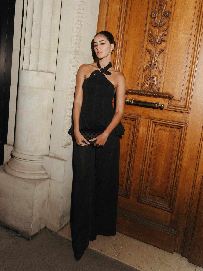 Ananya Panday Dazzles in Chic Chanel at BoF500 Event 972052