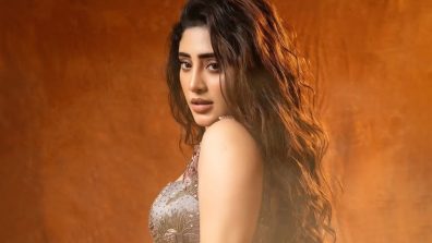Shivangi Joshi’s Glamorous Twist on Traditional Elegance