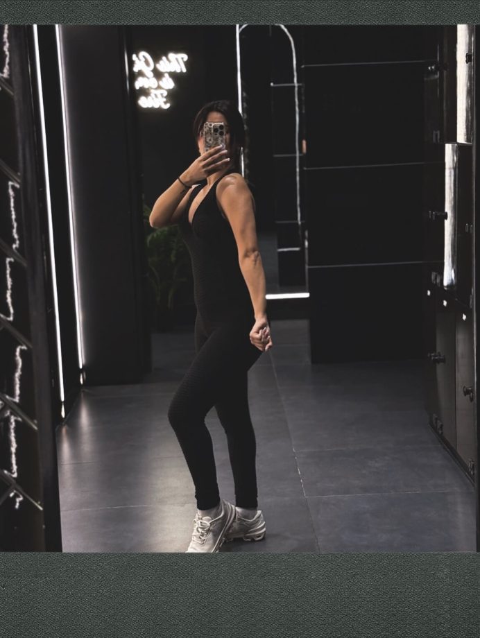 Avneet Kaur Redefines Gym Glam in a Daring Bodysuit Look 972231