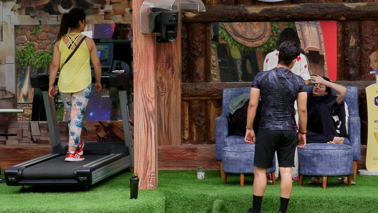 Bigg Boss 19: Kunickaa Calls Malti 'Two-faced', Exposes Her Dirty Game Of Switching Sides Within Minutes 974395