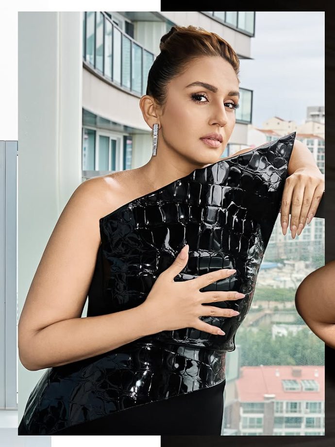 Huma Qureshi Stuns in Avant-Garde Elegance at Busan Film Festival 971121
