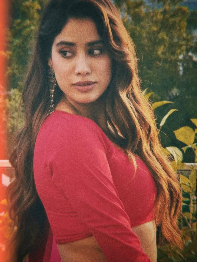 Janhvi Kapoor’s Festive Glamour 971154