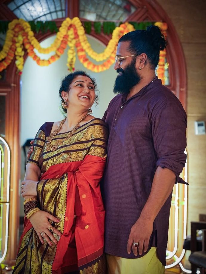 Kantara Star Rishab Shetty Lights Up Diwali With Family 973834