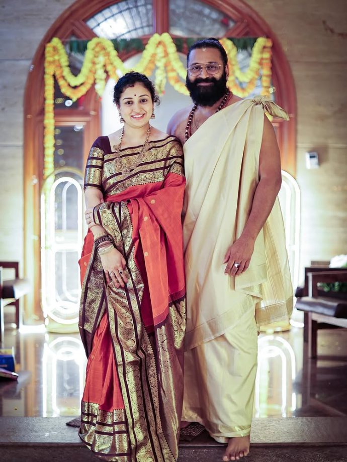 Kantara Star Rishab Shetty Lights Up Diwali With Family 973830