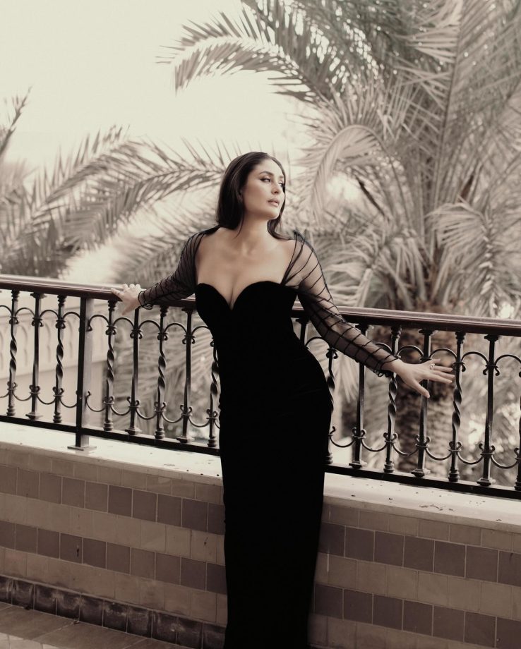 Kareena Kapoor's Big Bold Beautiful Look in Black Corset Gown and Sheer Sleeves 972005