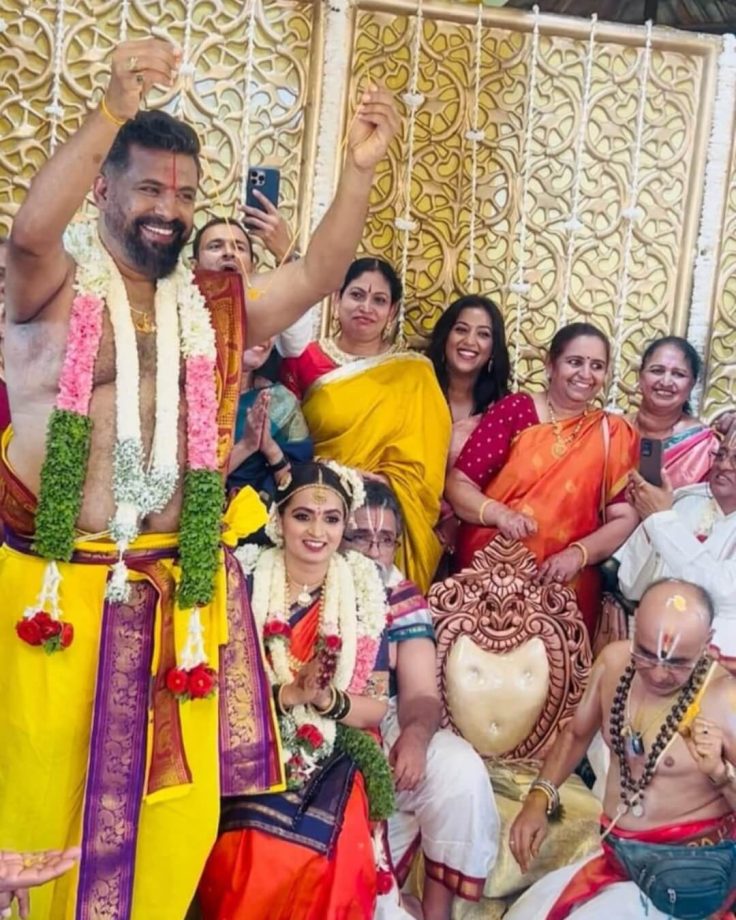 Musicians Raghu Dixit & Varijashree Venugopal Tie the Knot! 973839