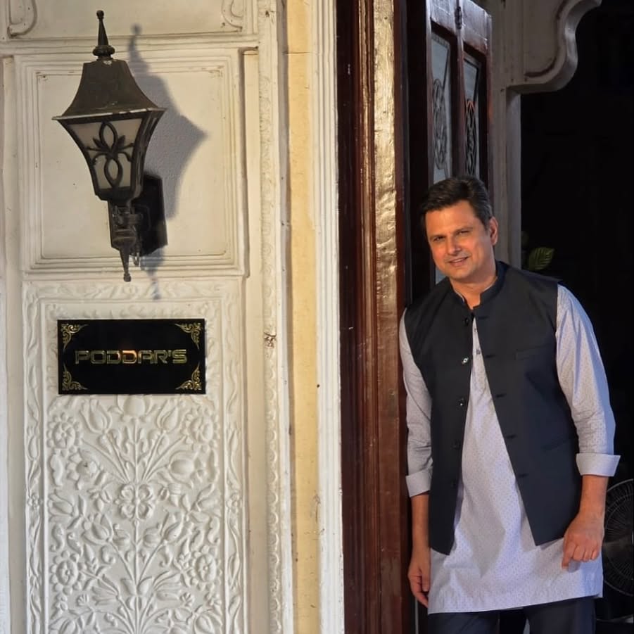 Sandeep Rajora Returns As Madhav Poddar In Yeh Rishta Kya Kehlata Hai, Shares Pics 972553