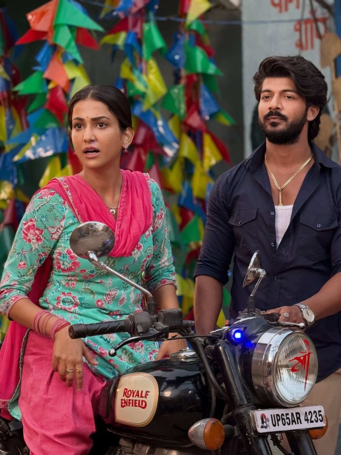 Sheezan Khan Shares Unseen Pics From ‘Ganga Mai Ki Betiyan’, Amandeep Sidhu’s Comment Sparks Buzz 974166