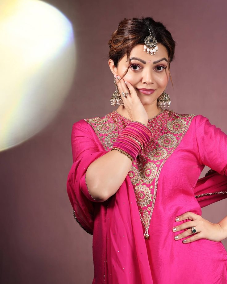 Style Showdown: Munmun Dutta Turns Up the Heat, Rubina Dilaik Radiates Desi Glow! 971566