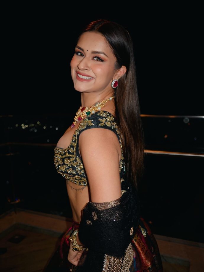Tejasswi Prakash Or Avneet Kaur - Who Is The Glamorous Diva In Lehenga? 973466