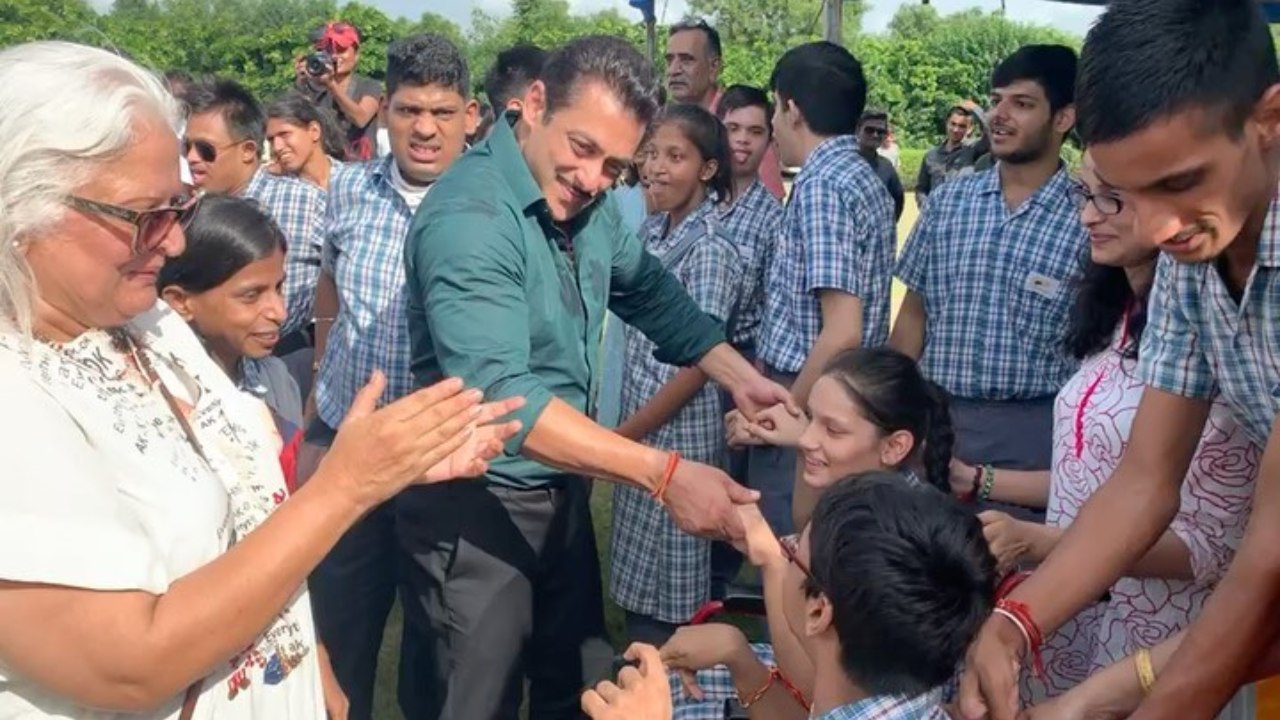 Throwback to when Salman Khan Heartwarming Dance with Children with Down Syndrome Won Hearts 973848