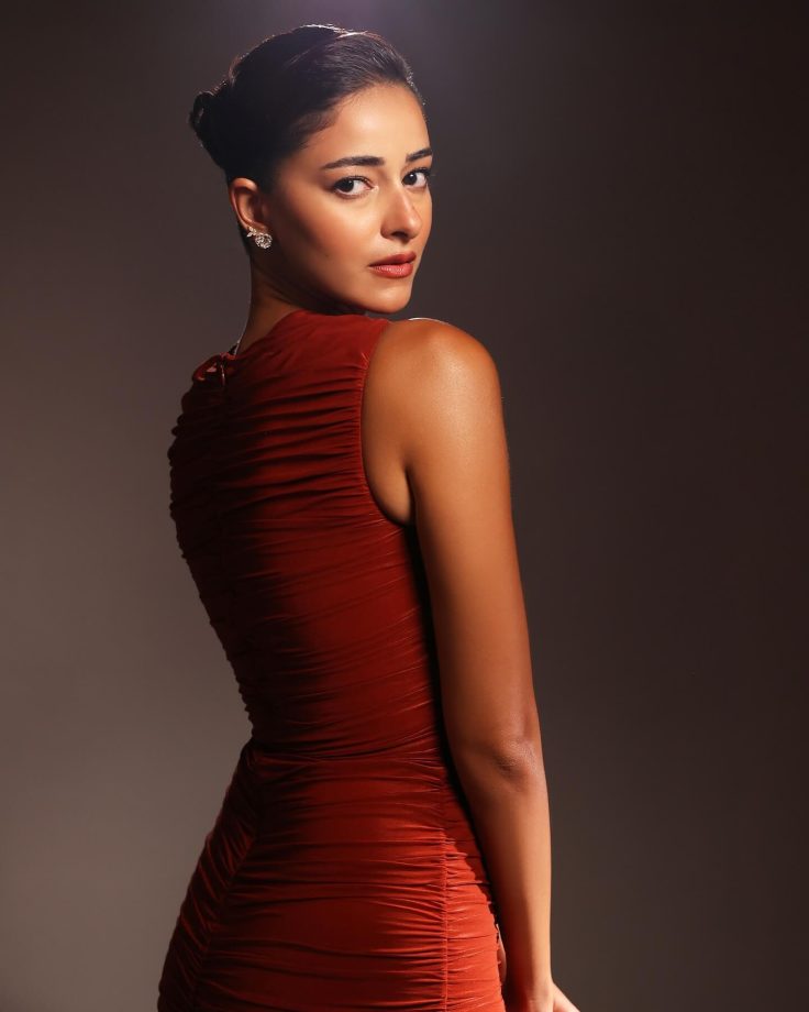 Ananya Panday’s Fiery Red Moment Steals the Spotlight 976267