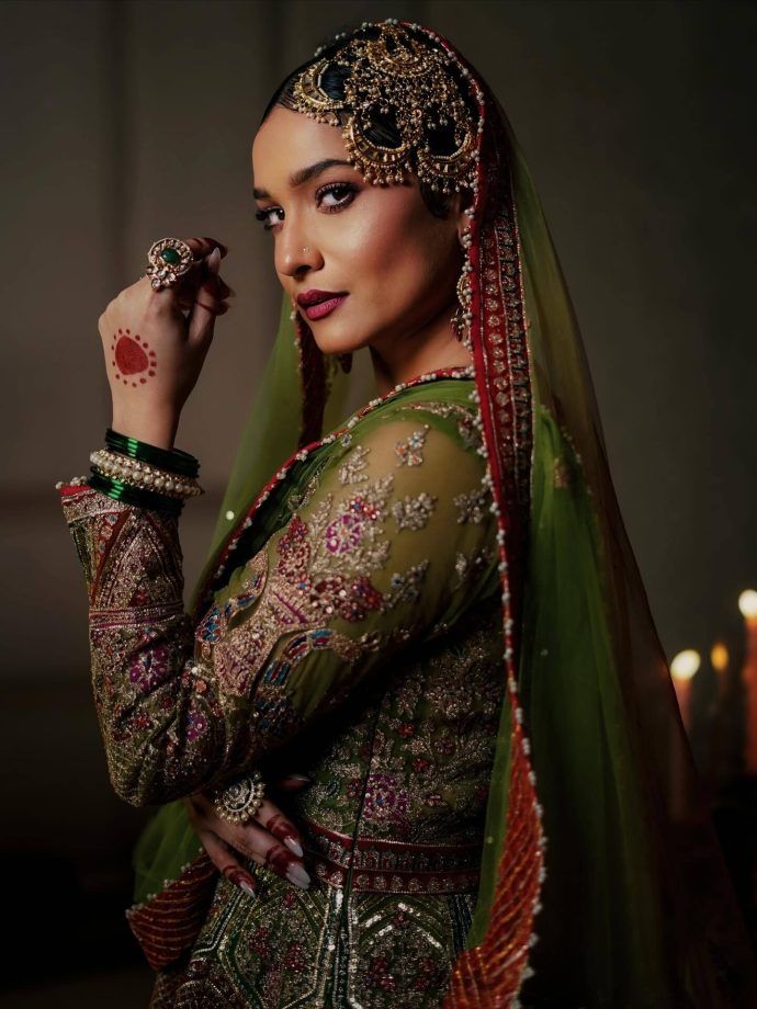 Ankita Lokhande Channels Regal Grandeur in Green and Gold 976240