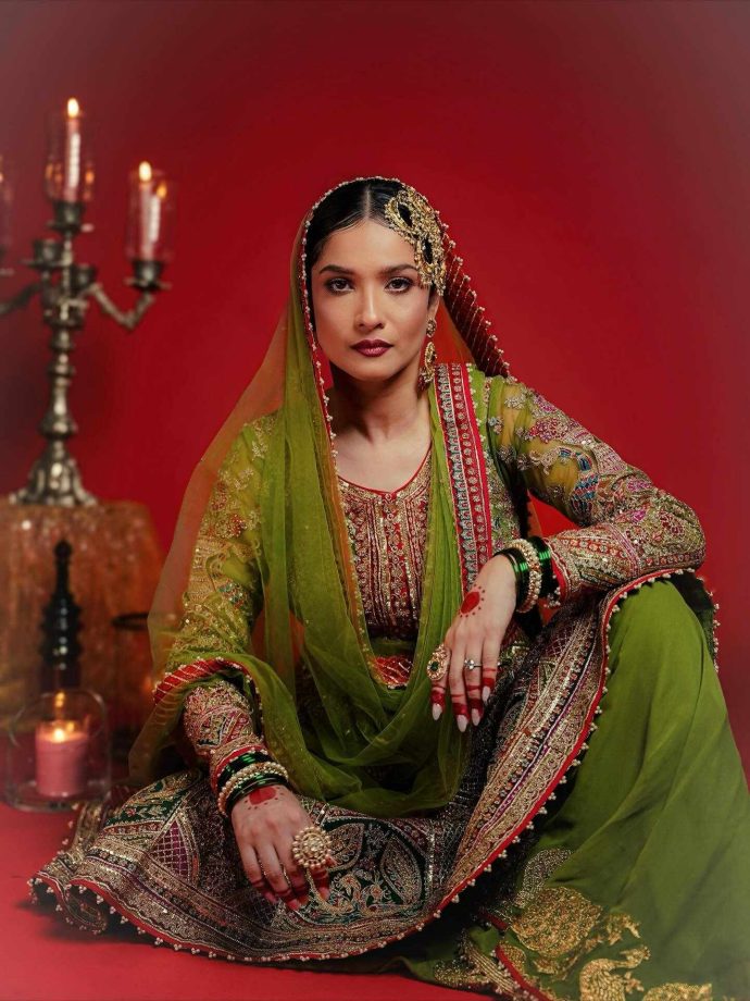 Ankita Lokhande Channels Regal Grandeur in Green and Gold 976244