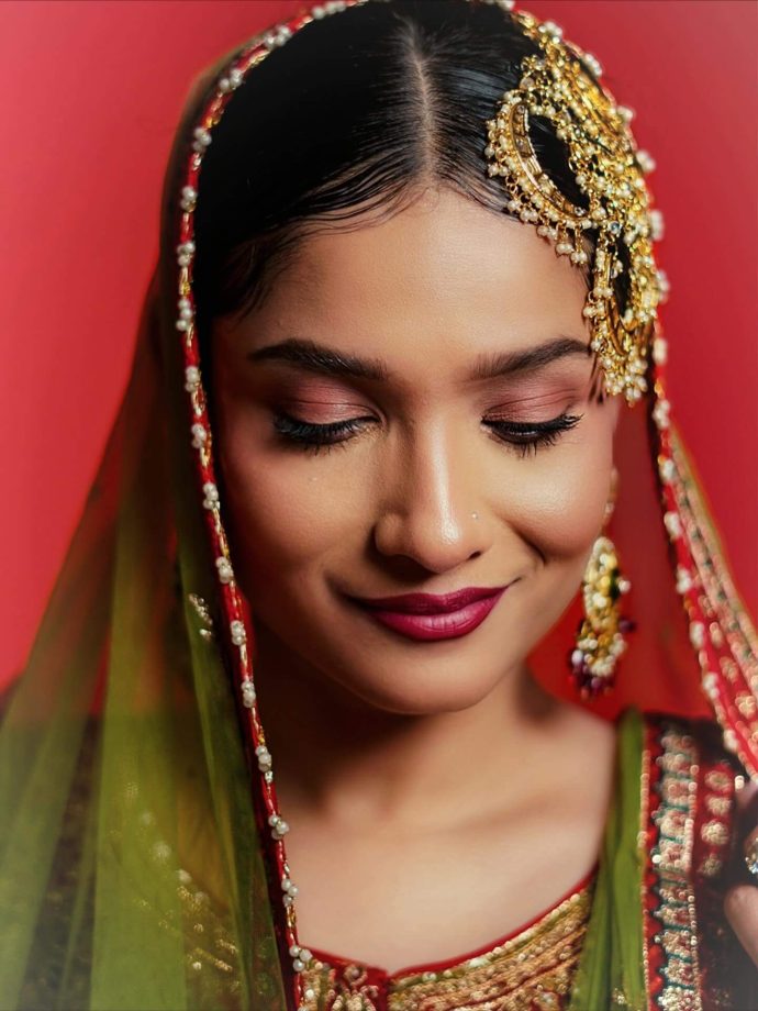 Ankita Lokhande Channels Regal Grandeur in Green and Gold 976233