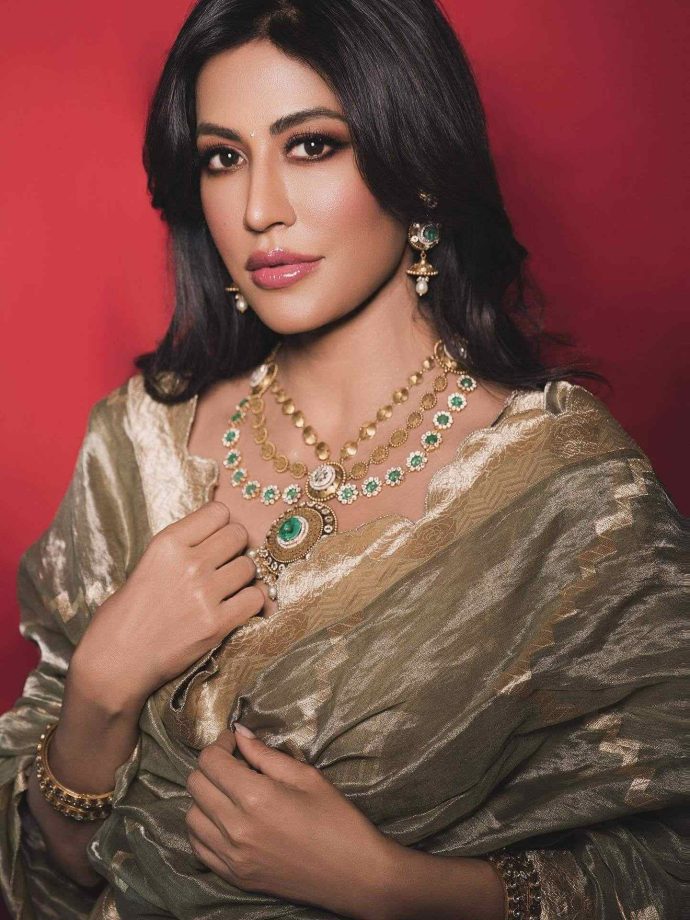 Chitrangda Singh Radiates Regal Charm in a Pista-Green Lehenga Set 976317