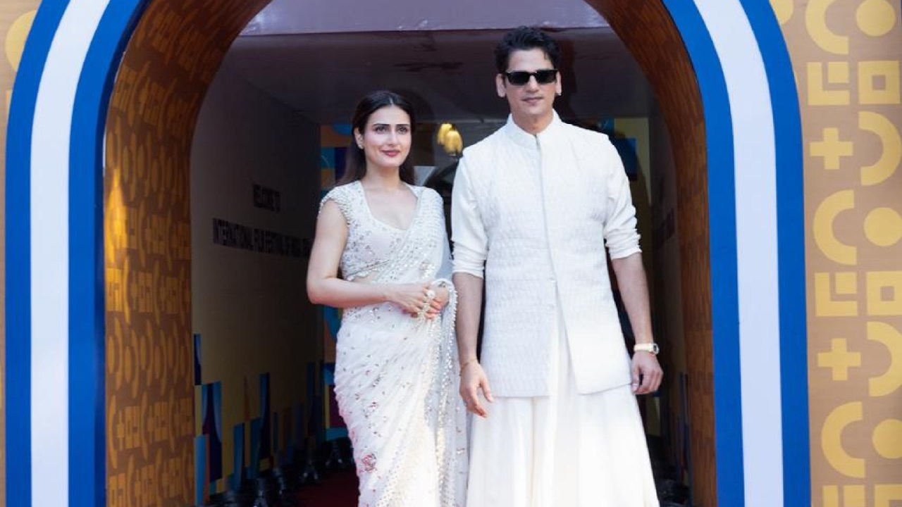 First-time Producer Manish Malhotra's Heartfelt Gesture Wins Hearts as he Shifts his Grand Premiere of Gustaakh Ishq - Kucch Pehle Jaisa to an intimate screening on 28th November in Honour of the Late Legend, Dharmendra 977618