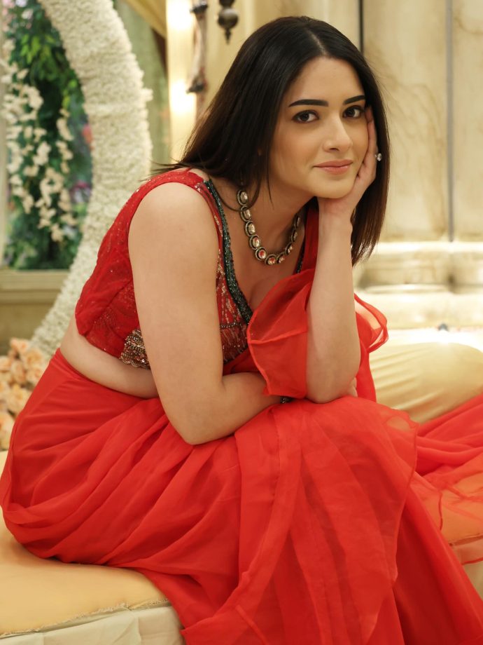 Kyunki Saas Bhi Kabhi Bahu Thi 2 Star Shagun Sharma Stuns In Red Saree, Aman Gandhi's Reaction Says It All 977316