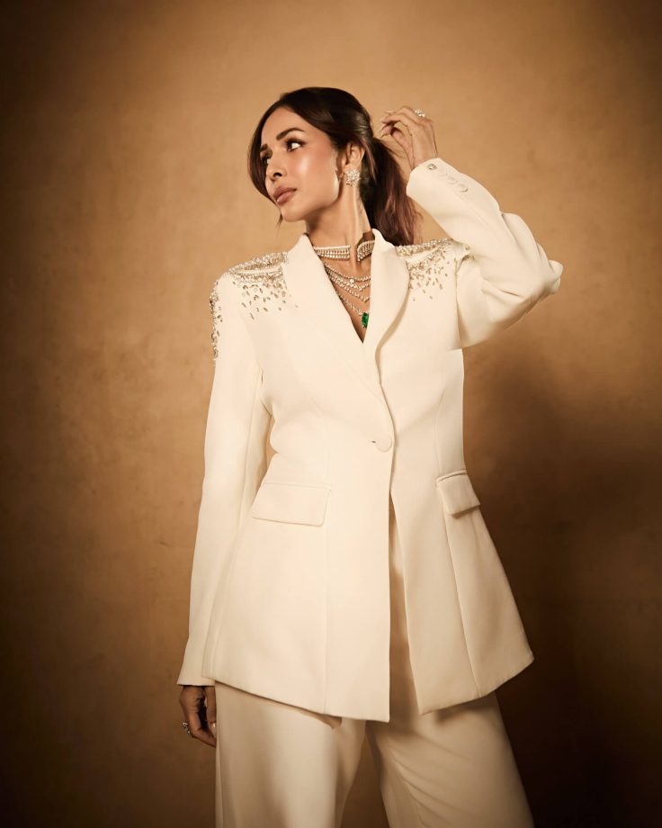 Malaika Arora Redefines Luxe Glamour 977128