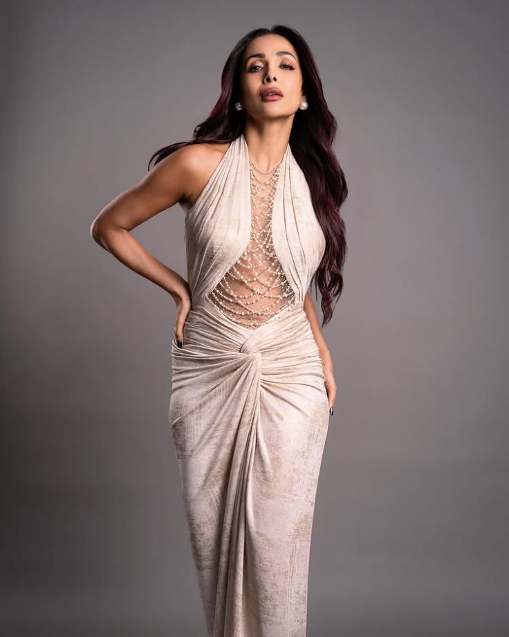 Malaika Arora Stuns in Pearl-Draped Couture: A Lesson in Timeless Glamour 974620